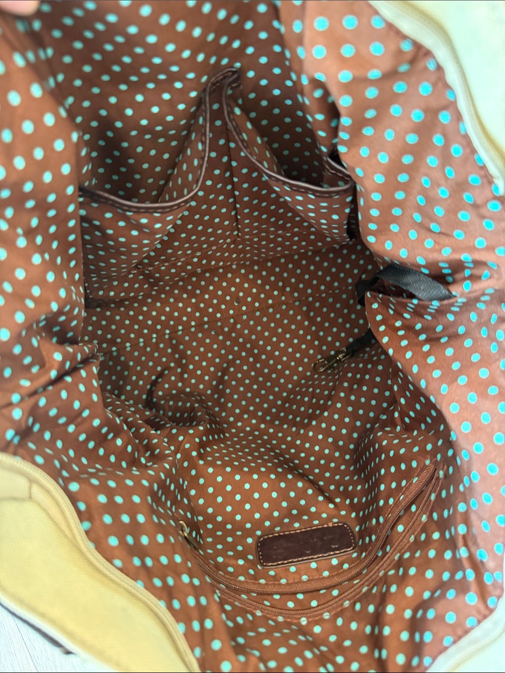 Chala Green and Brown Bear Forest Tote - Picture 4 of 5